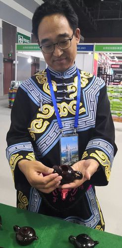 | 泾县特色旅游商品亮相国际会展中心